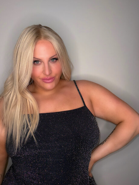 naomiplatinum nice star photo