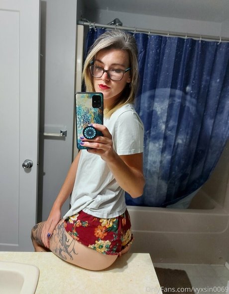 vyxsin0069 xxx star images