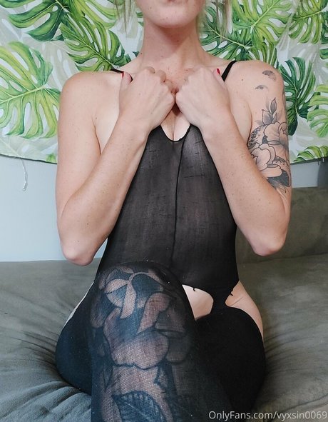 vyxsin0069 star exclusive photo