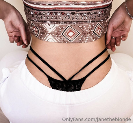 Janetheblonde nice actress pic