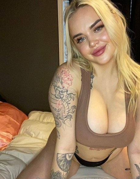 horny girls onlyfans free naked image