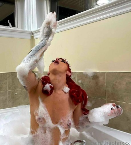 Thephnxxx nude star img