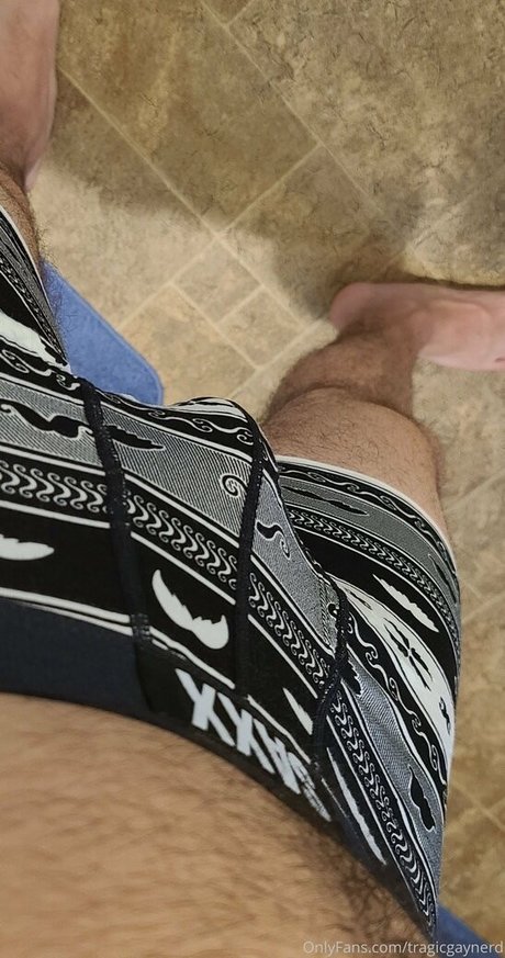 tragicgaynerd Profile