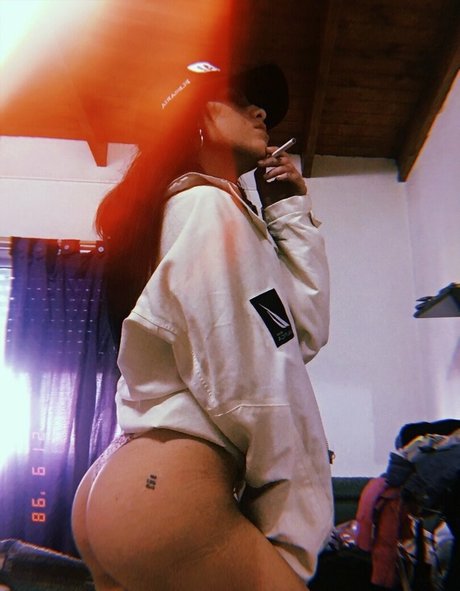 tiny asian onlyfans sexy images