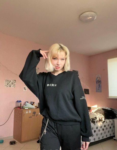 jenny shine erotic model archive