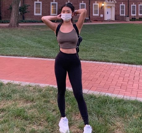 mangobbyy model high quality pic