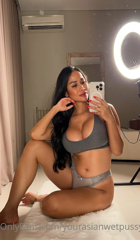 blonde shemale onlyfans free porn pics