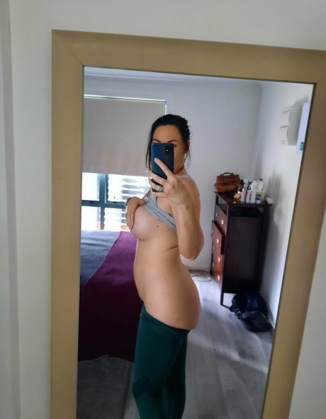 chanelbeexx star exclusive pictures