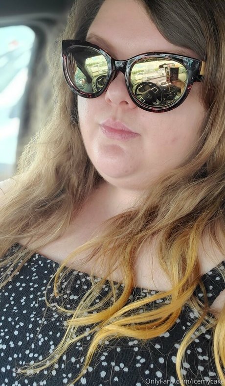 black curvy onlyfans beautiful pic