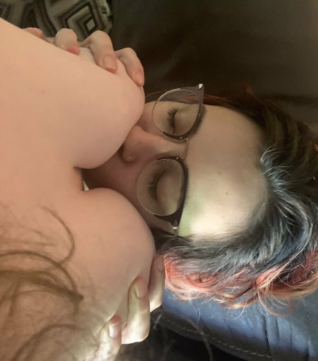 natcatbrat model exclusive photos