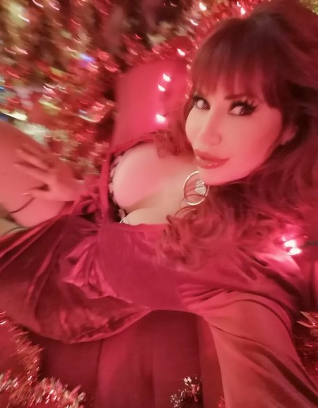 stepdaughter onlyfans sexy pics