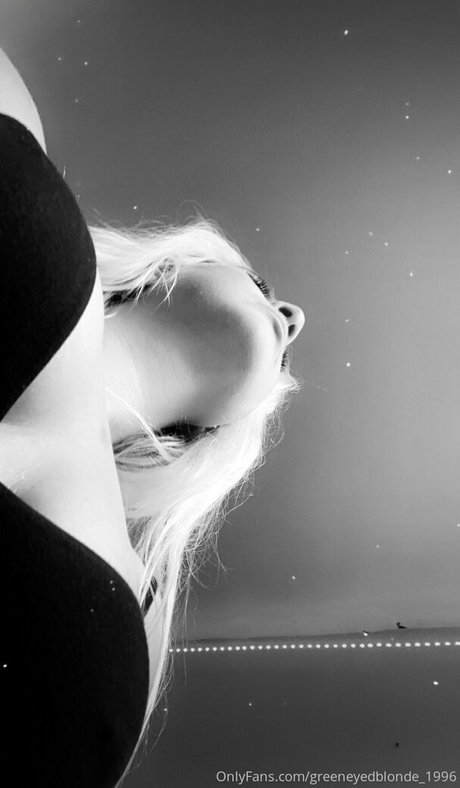 female influencer onlyfans porno pics