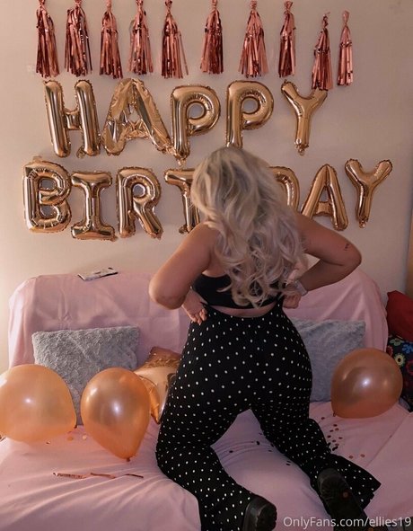 ellies19 star pornographic pictures