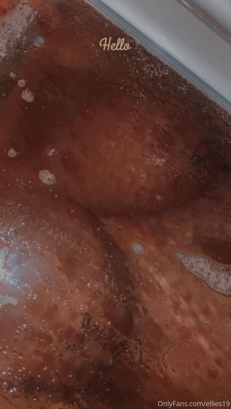 ellies19 model exclusive pic