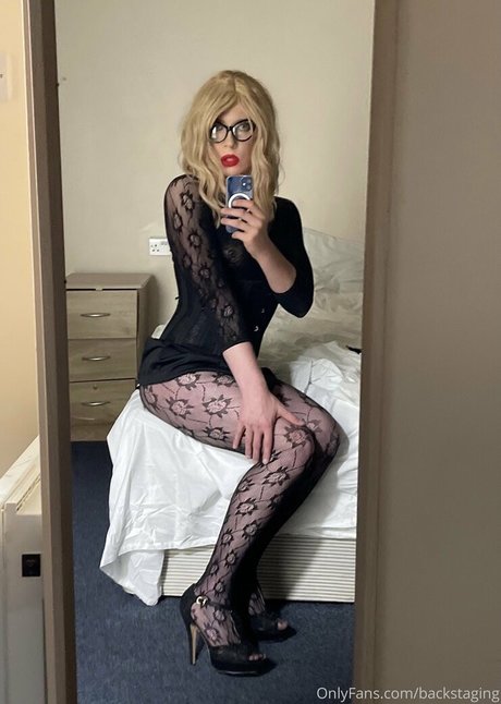 backstaging sex model pics