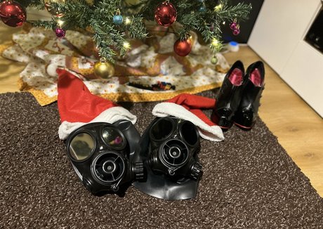 heavyrubberette free model xxx pics