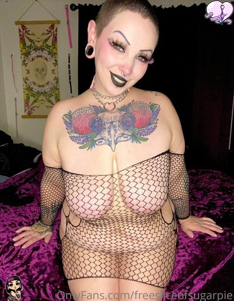 freesliceofsugarpie exclusive model picture