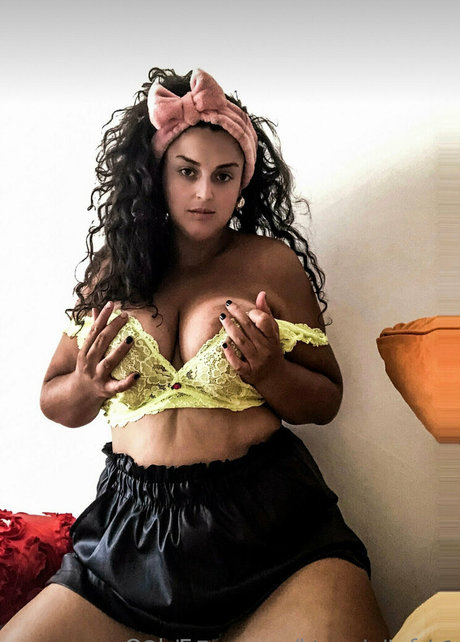 h sweet free beautiful model img