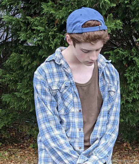 tommyakai actress photo