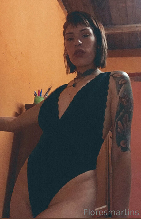 floresmartins adult model photos