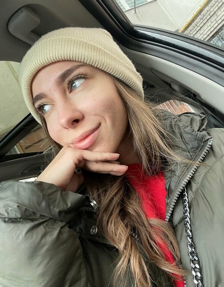 lili babe porn model photos