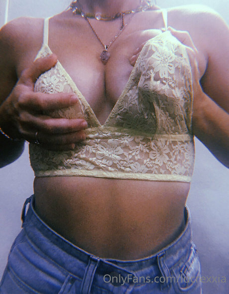 lucrexxia high quality model photos