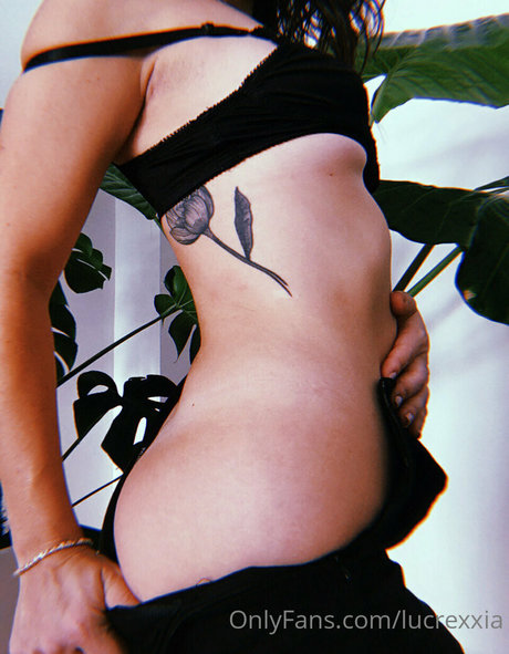 lucrexxia pornstar images