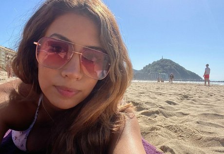 valerialovesu exclusive model photo