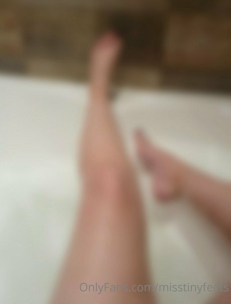 misstinyfeets erotic star picture