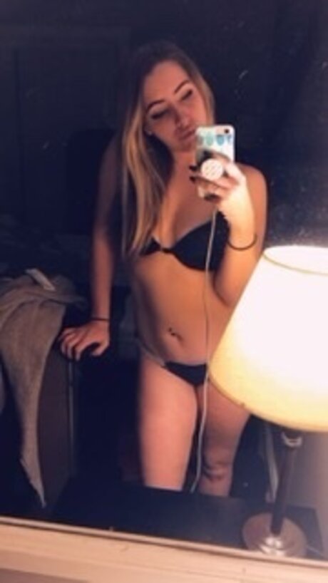 Olia exclusive actress pics