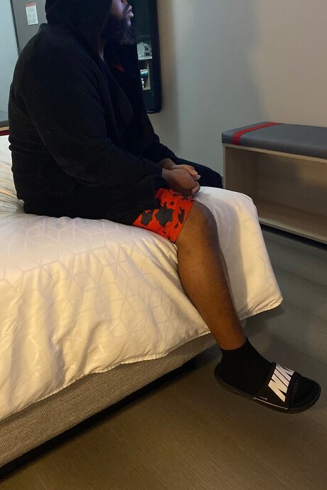 TradeKingXXX Branding model pretty image