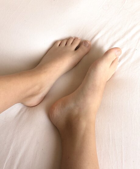 JxnniferFeet model pornographic images