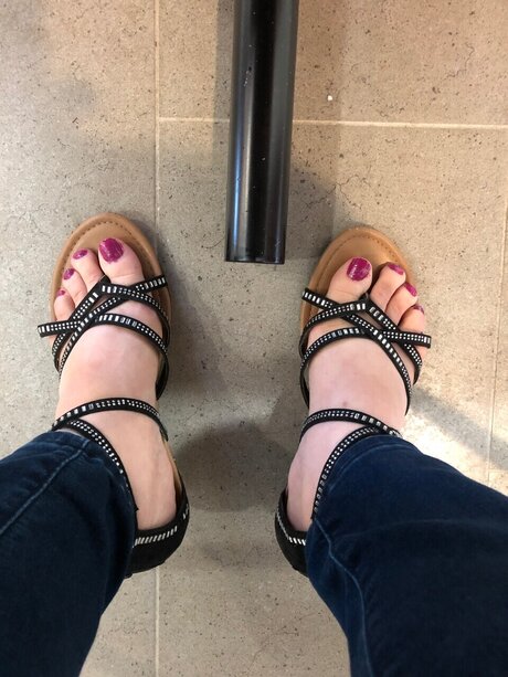 Mommiesfeets exclusive star galleries