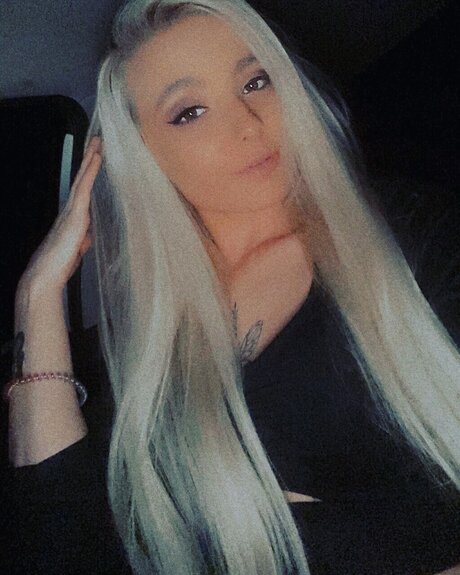 Maykayla22 sexy star galleries