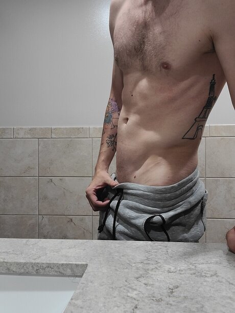 Nicholas free star pics