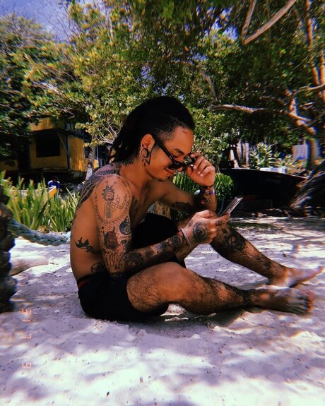 _lvaro De La Hoz erotic star pic