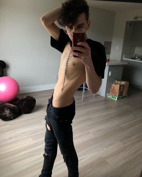 Andre DiMatteo nice actress picture