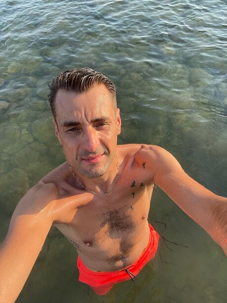 tanned onlyfans top img