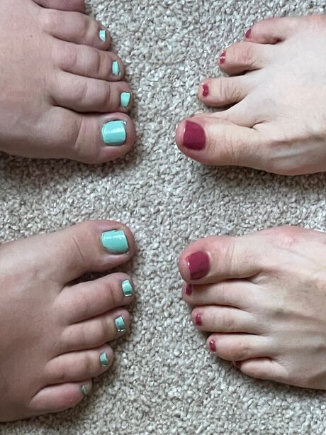 2 feet pornstar best photos