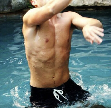 curvy shemale onlyfans best archive