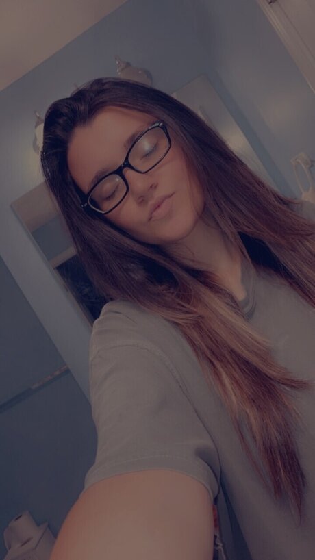 Cassie Leanne model naked gallery