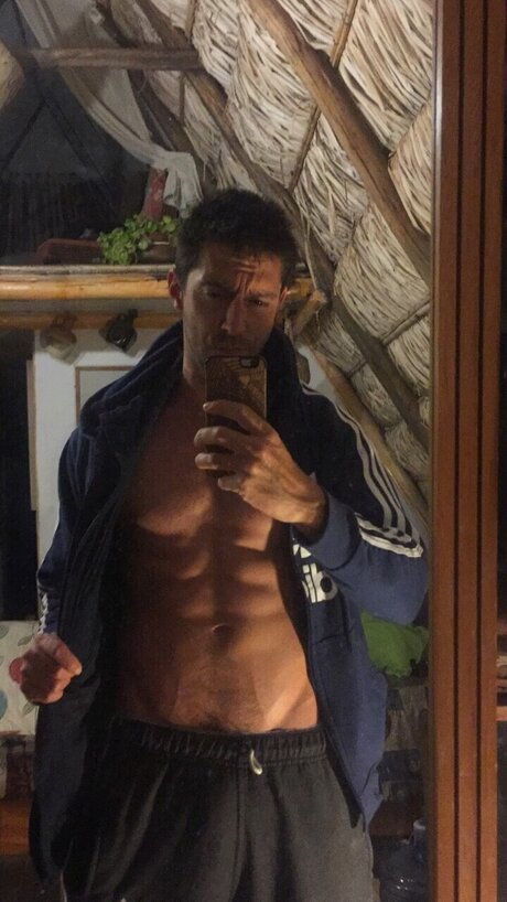 FEDE2X2X adult star archive