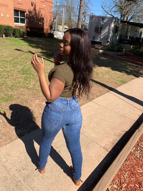 Mercedes Black exclusive actress pictures