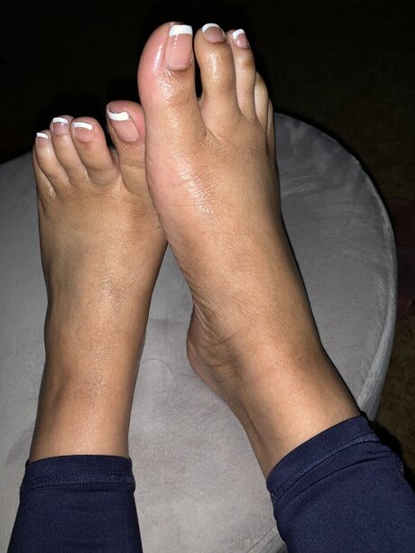 Cori Bonae_ nude model gallery