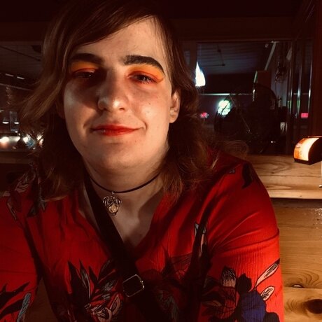 RainyFoxUwU model photo