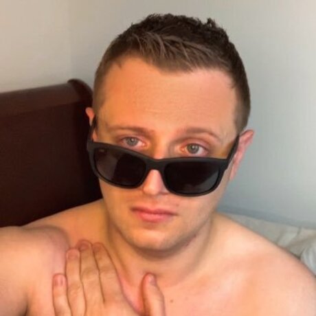 Derek Pierce model nice pictures