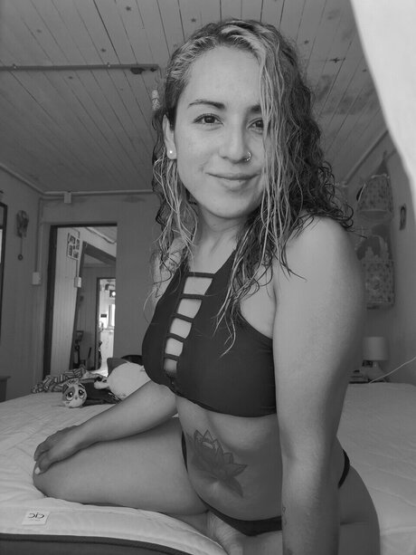 Maypaz model nude gallery