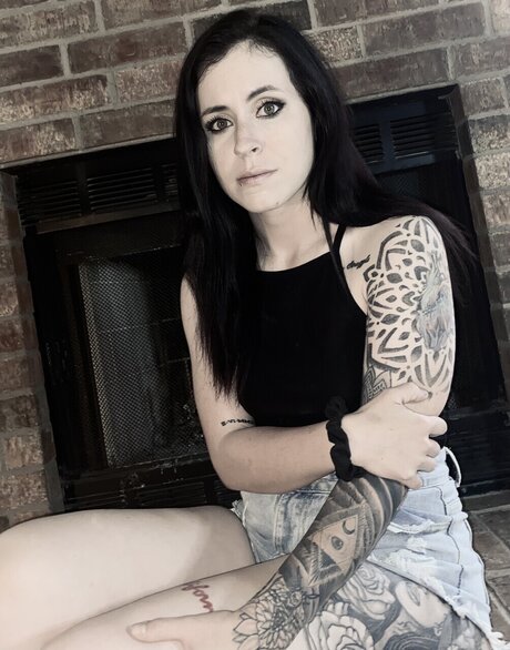 Caeli Davina free model photo