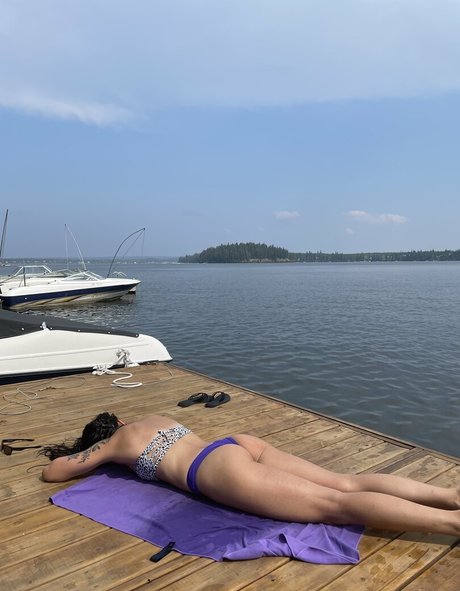 lightskin onlyfans sexy naked pic