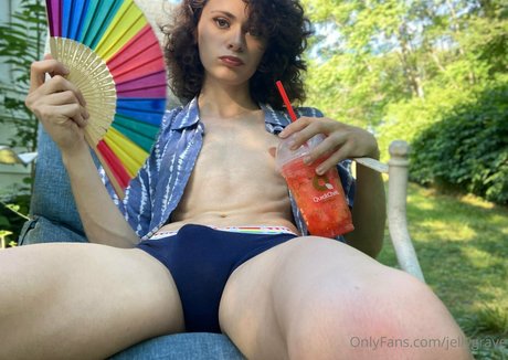 JellyGrave high quality actress photos